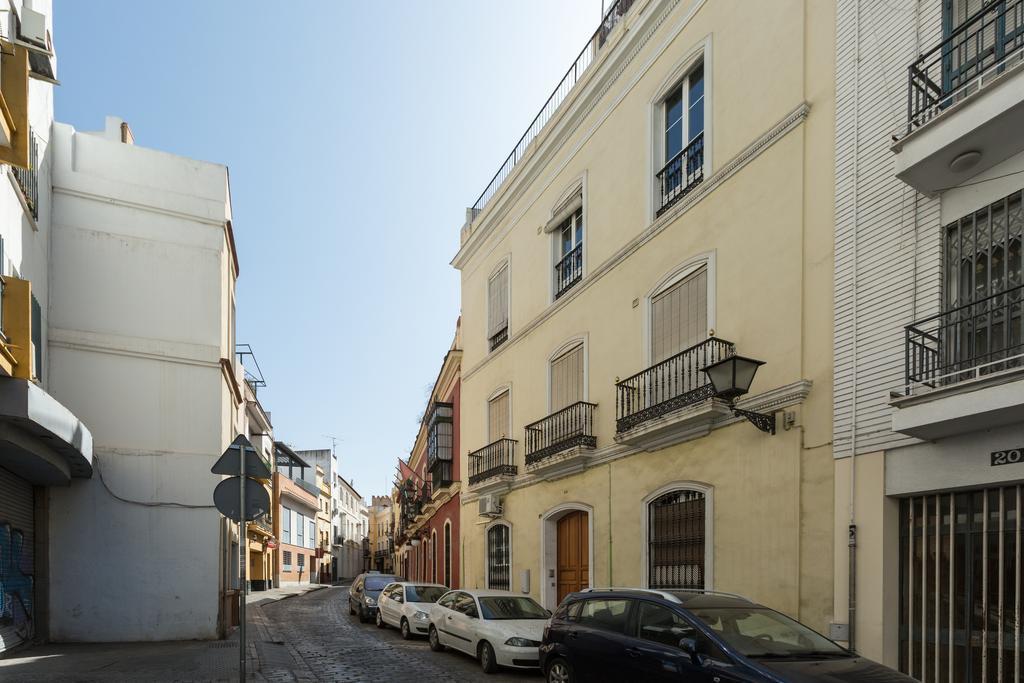 Apartamentos Diaber Gerona 22 Sevilla Kültér fotó