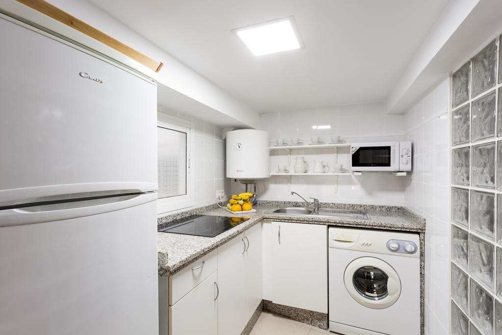 Apartamentos Diaber Gerona 22 Sevilla Kültér fotó