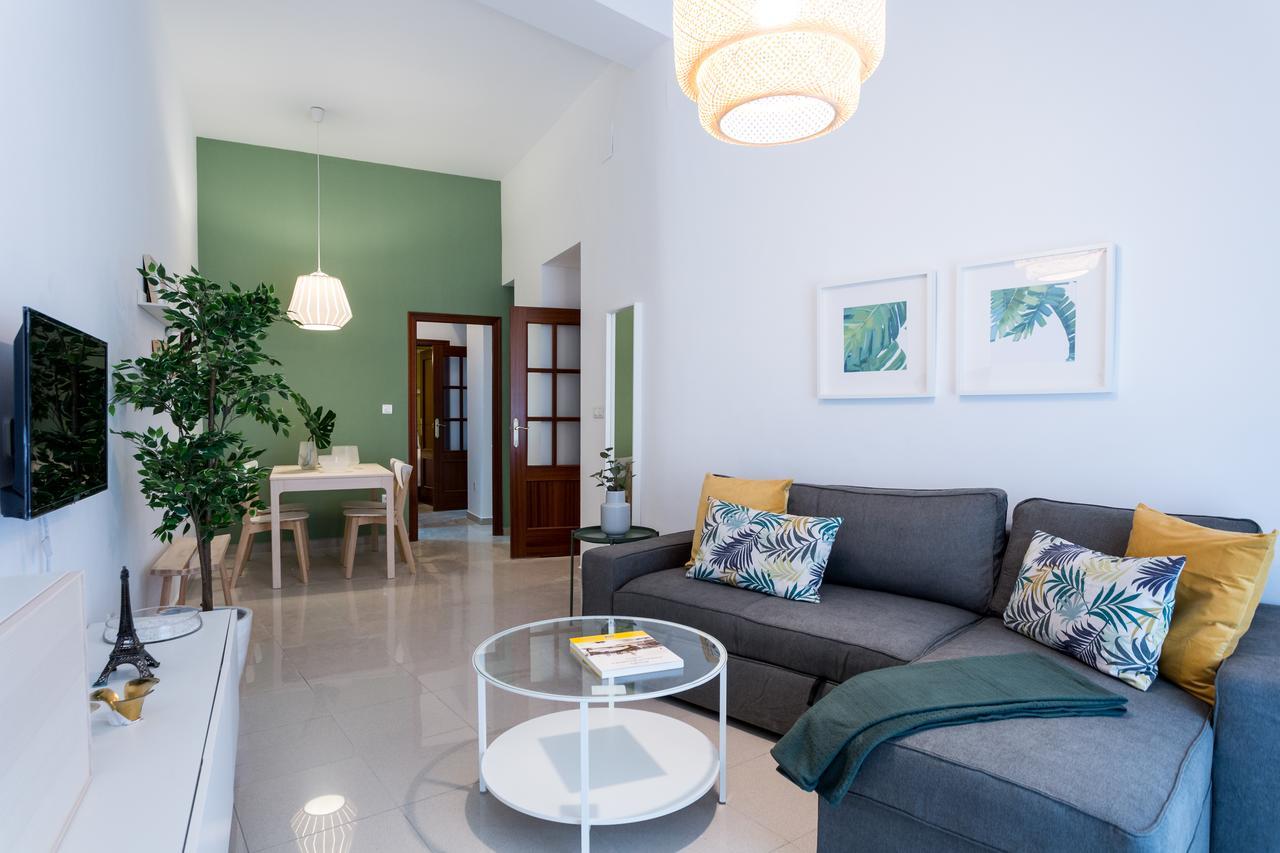 Apartamentos Diaber Gerona 22 Sevilla Kültér fotó