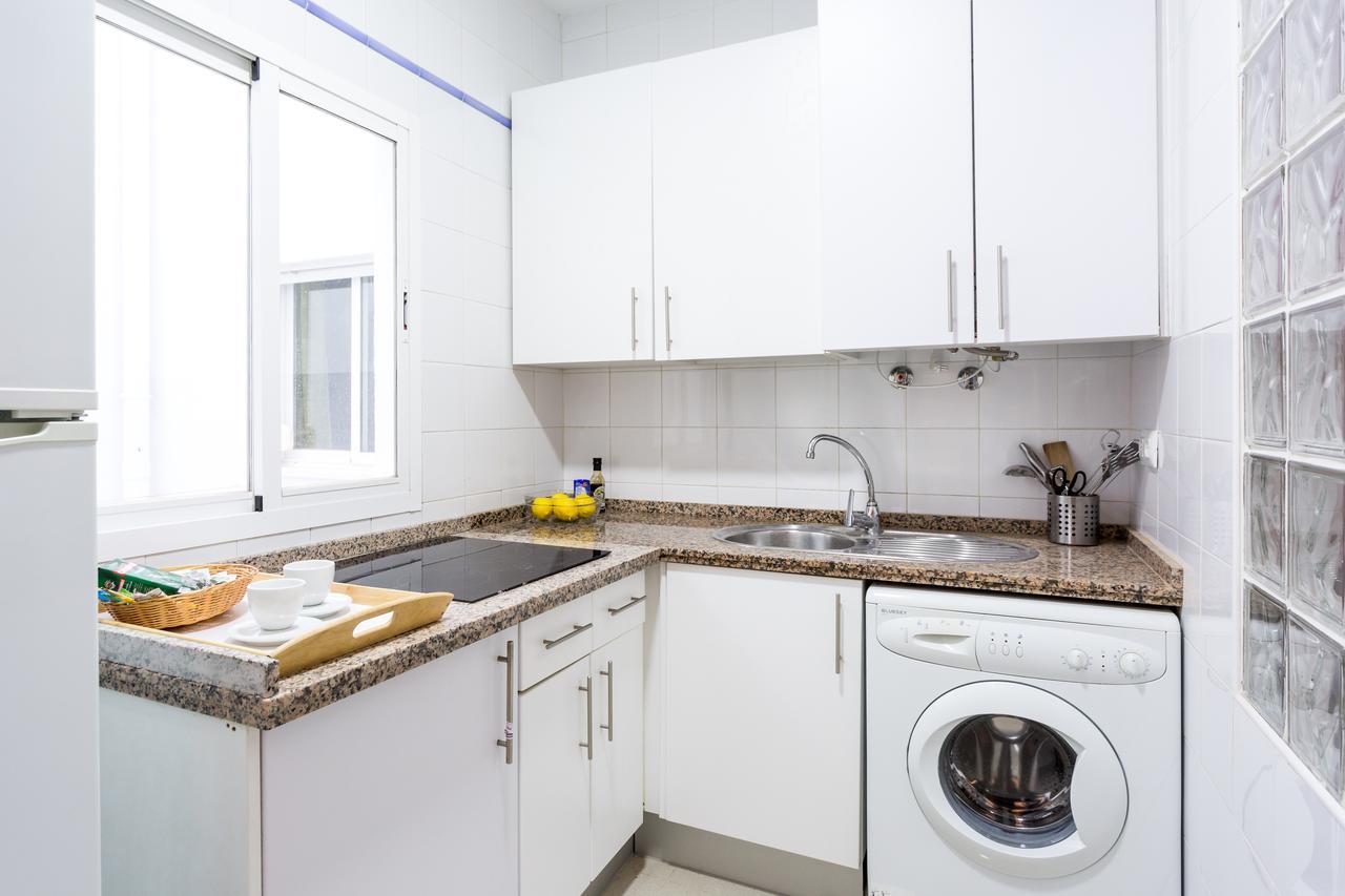 Apartamentos Diaber Gerona 22 Sevilla Kültér fotó